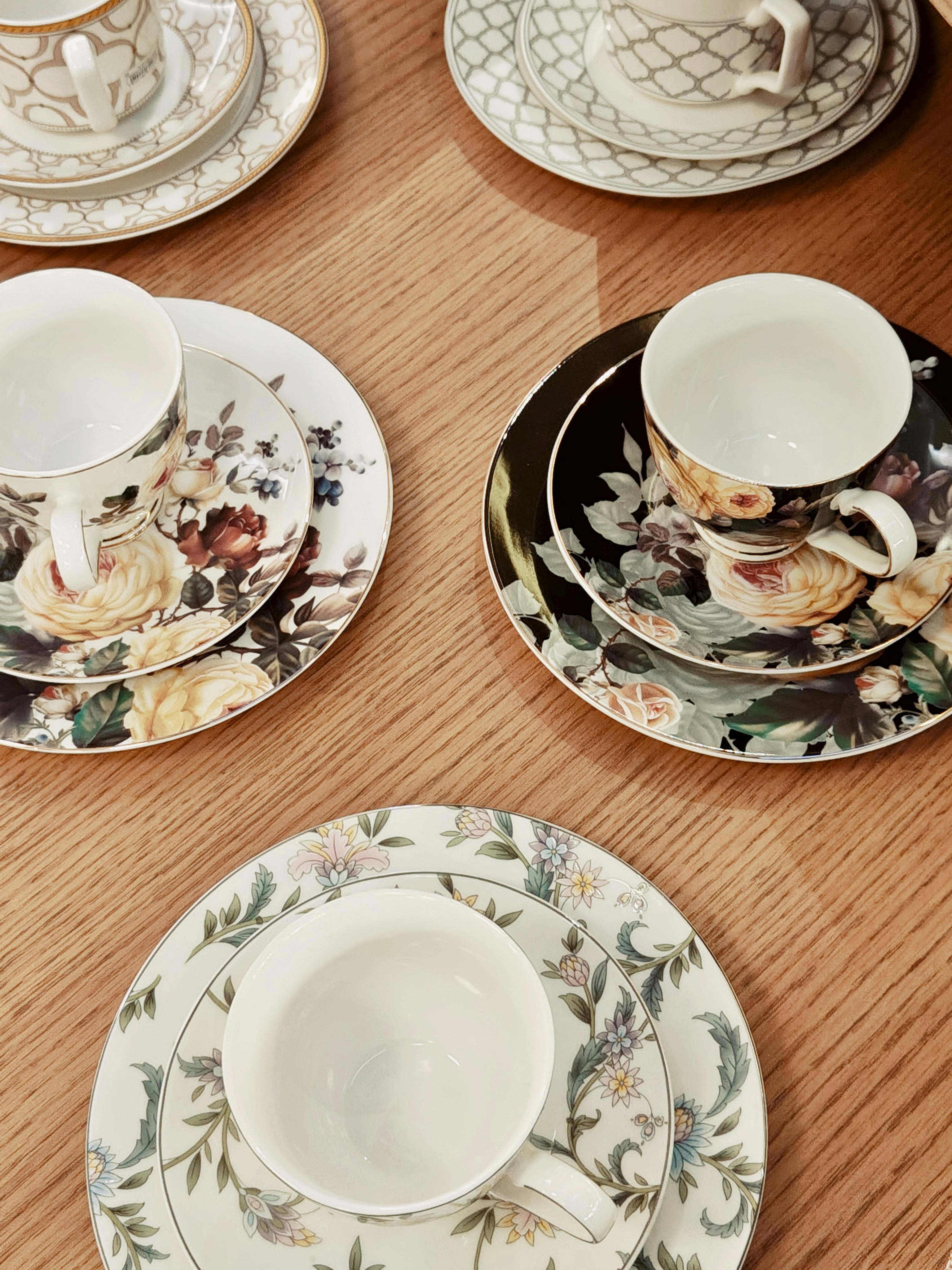 Crockery & Tea Set